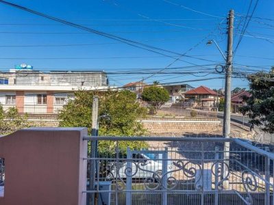 Casa à venda com 165m², 4 quartos, 2 vagas no bairro Medianeira em Porto Alegre - Foto 53