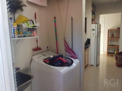 Casa à venda com 200m², 4 quartos, 1 suíte, 4 vagas no bairro Santa Tereza em Porto Alegre - Foto 22