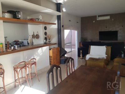 Casa à venda com 200m², 4 quartos, 1 suíte, 4 vagas no bairro Santa Tereza em Porto Alegre - Foto 26