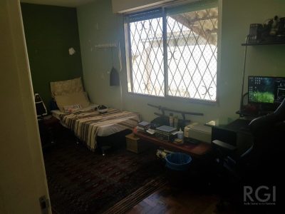 Casa à venda com 200m², 4 quartos, 1 suíte, 4 vagas no bairro Santa Tereza em Porto Alegre - Foto 28