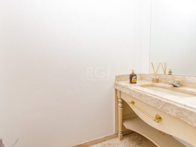 Apartamento à venda com 275m², 4 quartos, 4 suítes no bairro Rio Branco em Porto Alegre - Foto 10