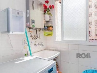 Apartamento à venda com 84m², 3 quartos, 1 suíte, 1 vaga no bairro Jardim Botânico em Porto Alegre - Foto 9