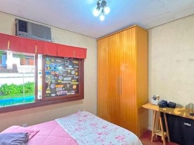 Casa à venda com 320m², 5 quartos, 3 suítes, 8 vagas no bairro Ipanema em Porto Alegre - Foto 35