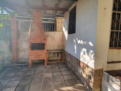 Casa à venda com 174m², 4 quartos, 3 vagas no bairro Santo Antônio em Porto Alegre - Foto 4