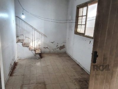 Casa à venda com 174m², 4 quartos, 3 vagas no bairro Santo Antônio em Porto Alegre - Foto 16