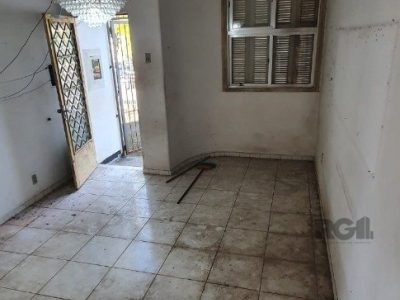 Casa à venda com 174m², 4 quartos, 3 vagas no bairro Santo Antônio em Porto Alegre - Foto 22