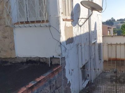 Casa à venda com 174m², 4 quartos, 3 vagas no bairro Santo Antônio em Porto Alegre - Foto 26