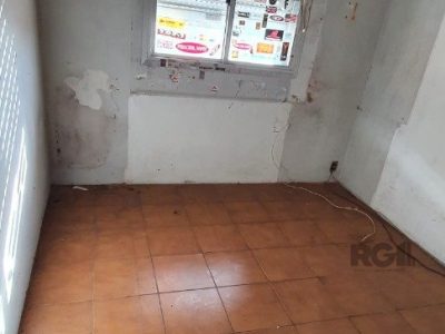 Casa à venda com 174m², 4 quartos, 3 vagas no bairro Santo Antônio em Porto Alegre - Foto 27