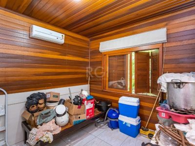 Casa à venda com 350m², 5 quartos, 1 suíte, 4 vagas no bairro Ipanema em Porto Alegre - Foto 11