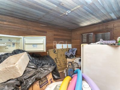 Casa à venda com 350m², 5 quartos, 1 suíte, 4 vagas no bairro Ipanema em Porto Alegre - Foto 35