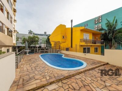 Apartamento à venda com 72m², 3 quartos, 1 suíte, 1 vaga no bairro Petrópolis em Porto Alegre - Foto 15