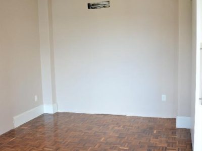 Apartamento à venda com 147m², 2 quartos, 1 suíte, 1 vaga no bairro Moinhos de Vento em Porto Alegre - Foto 7