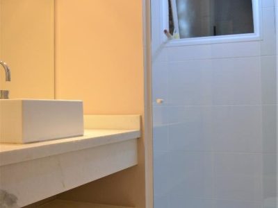 Apartamento à venda com 147m², 2 quartos, 1 suíte, 1 vaga no bairro Moinhos de Vento em Porto Alegre - Foto 17