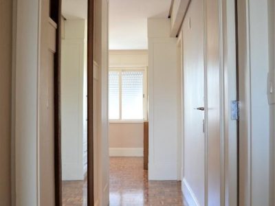 Apartamento à venda com 147m², 2 quartos, 1 suíte, 1 vaga no bairro Moinhos de Vento em Porto Alegre - Foto 12