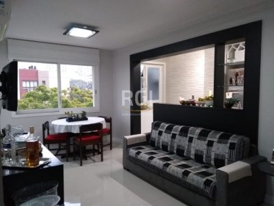 Apartamento à venda com 69m², 2 quartos, 1 vaga no bairro Jardim Botânico em Porto Alegre - Foto 2