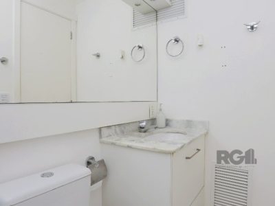 Apartamento à venda com 66m², 3 quartos, 1 suíte, 1 vaga no bairro Partenon em Porto Alegre - Foto 16