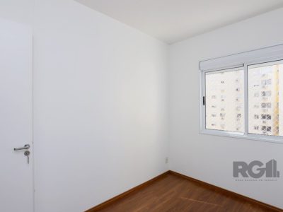 Apartamento à venda com 66m², 3 quartos, 1 suíte, 1 vaga no bairro Partenon em Porto Alegre - Foto 20