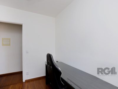 Apartamento à venda com 66m², 3 quartos, 1 suíte, 1 vaga no bairro Partenon em Porto Alegre - Foto 23