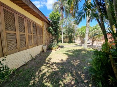 Casa à venda com 350m², 4 quartos, 1 suíte, 5 vagas no bairro Ipanema em Porto Alegre - Foto 2