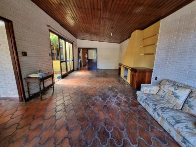 Casa à venda com 350m², 4 quartos, 1 suíte, 5 vagas no bairro Ipanema em Porto Alegre - Foto 28