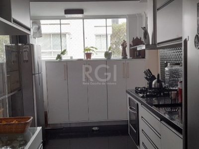 Apartamento à venda com 143m², 3 quartos, 1 suíte, 1 vaga no bairro Petrópolis em Porto Alegre - Foto 6