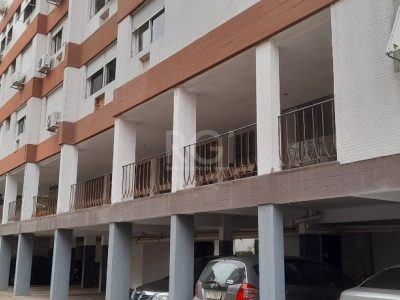 Apartamento à venda com 143m², 3 quartos, 1 suíte, 1 vaga no bairro Petrópolis em Porto Alegre - Foto 13