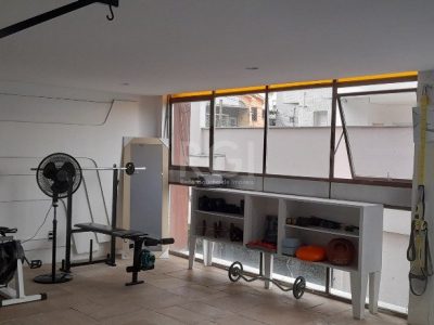 Apartamento à venda com 143m², 3 quartos, 1 suíte, 1 vaga no bairro Petrópolis em Porto Alegre - Foto 9