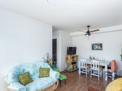 Apartamento à venda com 60m², 2 quartos, 1 suíte no bairro Cristal em Porto Alegre - Foto 5