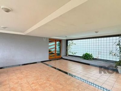 Apartamento à venda com 108m², 3 quartos, 2 suítes, 2 vagas no bairro Menino Deus em Porto Alegre - Foto 3