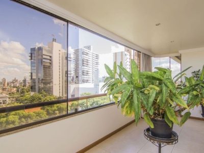 Cobertura à venda com 324m², 3 quartos, 1 suíte, 2 vagas no bairro Jardim do Salso em Porto Alegre - Foto 9