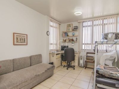 Cobertura à venda com 324m², 3 quartos, 1 suíte, 2 vagas no bairro Jardim do Salso em Porto Alegre - Foto 29