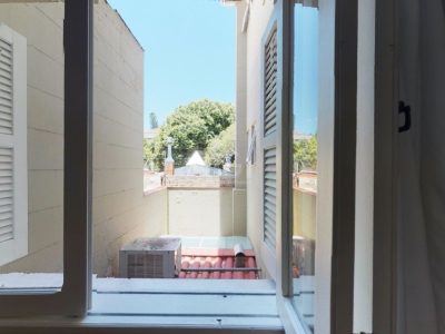 Casa à venda com 130m², 3 quartos, 1 suíte no bairro Cidade Baixa em Porto Alegre - Foto 12