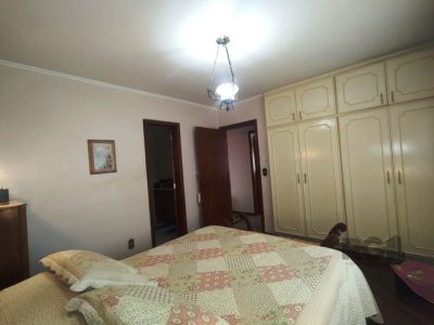 Apartamento à venda com 128m², 3 quartos, 1 suíte, 1 vaga no bairro Higienópolis em Porto Alegre - Foto 8