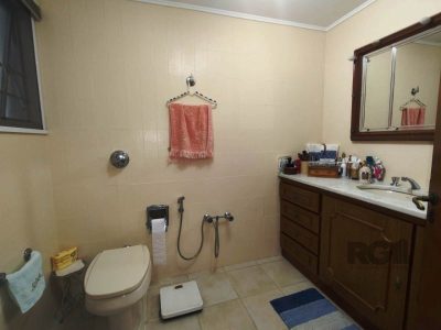 Apartamento à venda com 128m², 3 quartos, 1 suíte, 1 vaga no bairro Higienópolis em Porto Alegre - Foto 10