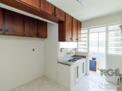 Apartamento à venda com 72m², 2 quartos, 2 vagas no bairro Petrópolis em Porto Alegre - Foto 4