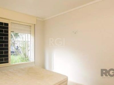 Apartamento à venda com 110m², 3 quartos, 1 suíte, 1 vaga no bairro Petrópolis em Porto Alegre - Foto 10