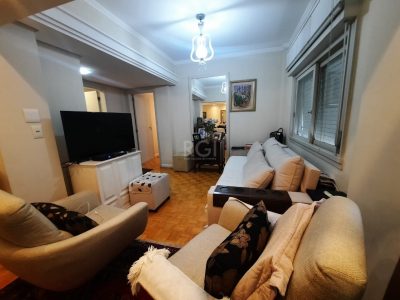 Apartamento à venda com 132m², 3 quartos, 1 suíte, 2 vagas no bairro Independência em Porto Alegre - Foto 7