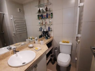 Apartamento à venda com 132m², 3 quartos, 1 suíte, 2 vagas no bairro Independência em Porto Alegre - Foto 13