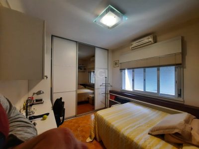 Apartamento à venda com 132m², 3 quartos, 1 suíte, 2 vagas no bairro Independência em Porto Alegre - Foto 14