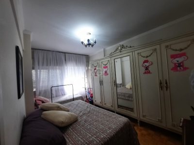 Apartamento à venda com 132m², 3 quartos, 1 suíte, 2 vagas no bairro Independência em Porto Alegre - Foto 17