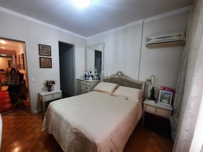 Apartamento à venda com 132m², 3 quartos, 1 suíte, 2 vagas no bairro Independência em Porto Alegre - Foto 20