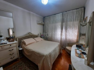 Apartamento à venda com 132m², 3 quartos, 1 suíte, 2 vagas no bairro Independência em Porto Alegre - Foto 22