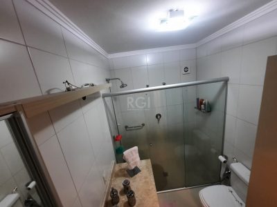 Apartamento à venda com 132m², 3 quartos, 1 suíte, 2 vagas no bairro Independência em Porto Alegre - Foto 23