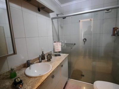 Apartamento à venda com 132m², 3 quartos, 1 suíte, 2 vagas no bairro Independência em Porto Alegre - Foto 25