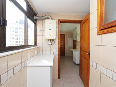 Cobertura à venda com 245m², 3 quartos, 1 suíte, 2 vagas no bairro Mont Serrat em Porto Alegre - Foto 4