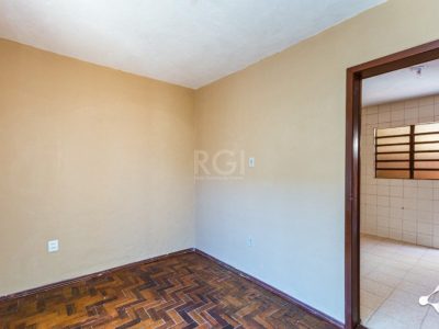 Casa à venda com 200m², 3 quartos, 1 suíte, 2 vagas no bairro Jardim Itu em Porto Alegre - Foto 39