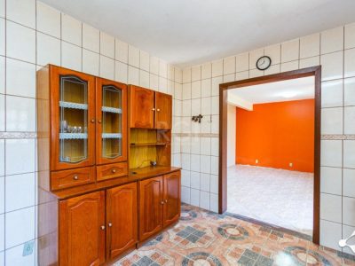 Casa à venda com 200m², 3 quartos, 1 suíte, 2 vagas no bairro Jardim Itu em Porto Alegre - Foto 10