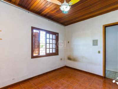 Casa à venda com 200m², 3 quartos, 1 suíte, 2 vagas no bairro Jardim Itu em Porto Alegre - Foto 17