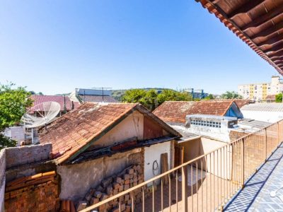 Casa à venda com 200m², 3 quartos, 1 suíte, 2 vagas no bairro Jardim Itu em Porto Alegre - Foto 26