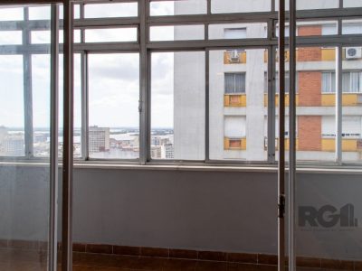 Apartamento à venda com 157m², 3 quartos, 1 suíte, 1 vaga no bairro Independência em Porto Alegre - Foto 4